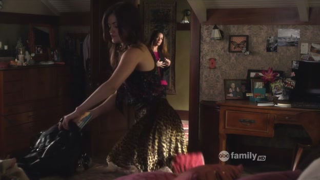 Charmed-Online_dot_net-PrettyLittleLiars-222FatherKnowsBest0003.jpg