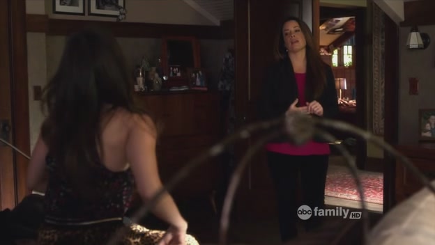 Charmed-Online_dot_net-PrettyLittleLiars-222FatherKnowsBest0011.jpg