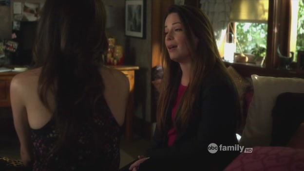 Charmed-Online_dot_net-PrettyLittleLiars-222FatherKnowsBest0022.jpg