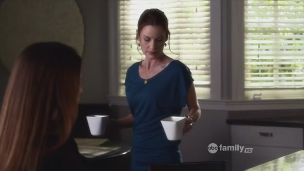Charmed-Online_dot_net-PrettyLittleLiars-222FatherKnowsBest1965.jpg