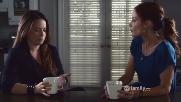 Charmed-Online_dot_net-PrettyLittleLiars-222FatherKnowsBest1970.jpg