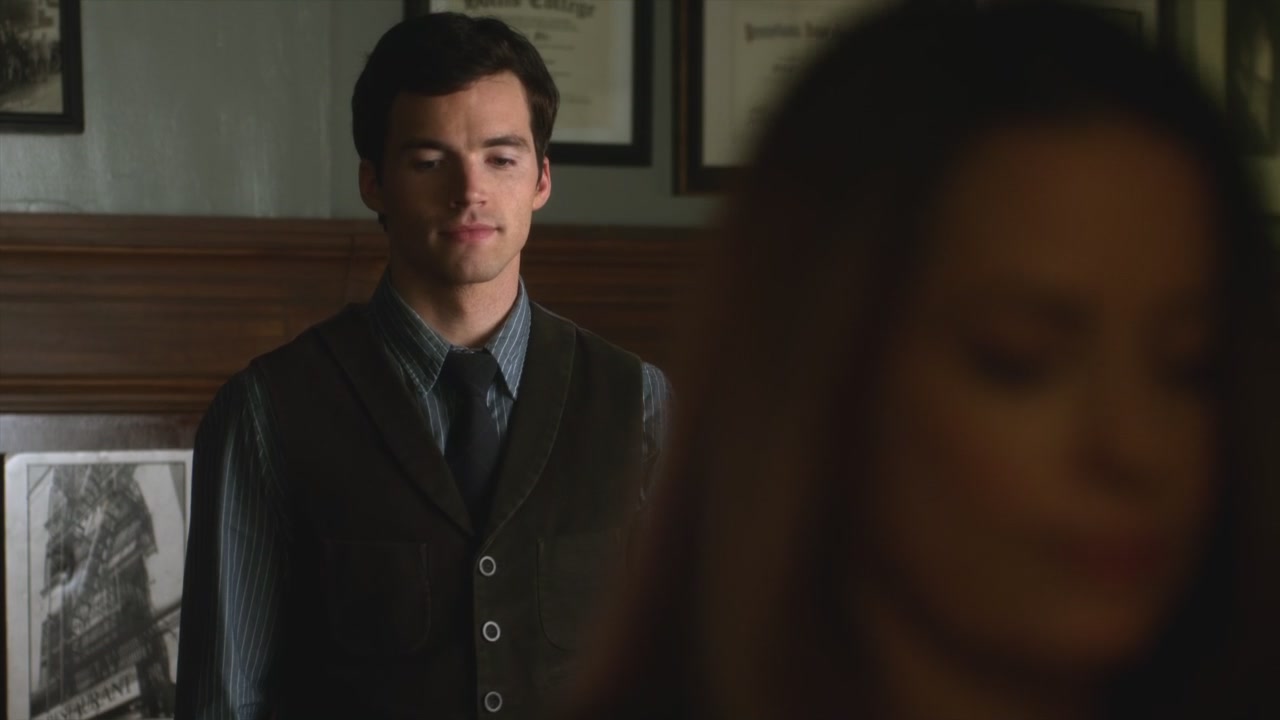 Charmed-Online_dot_net-PrettyLittleLiars-223EyeOfTheBeholder0908.jpg