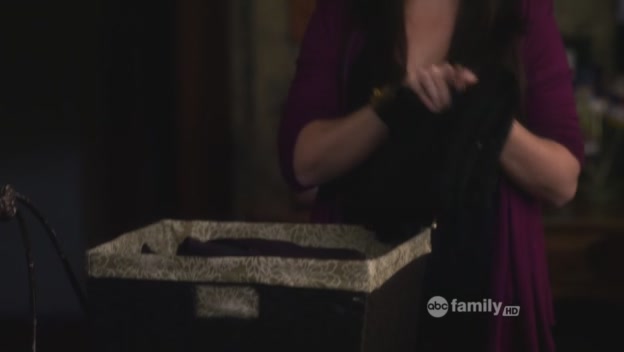 Charmed-Online_dot_net-PrettyLittleLiars-224IfTheseDollsCouldTalk0000.jpg