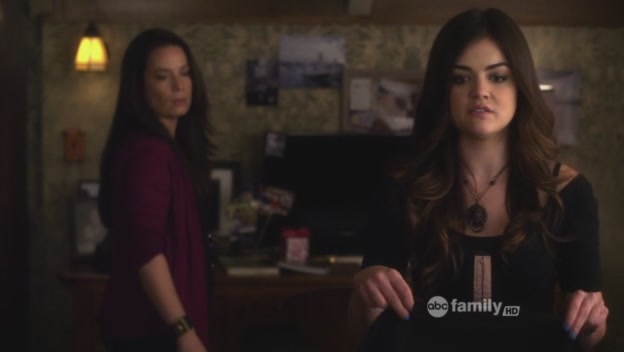 Charmed-Online_dot_net-PrettyLittleLiars-224IfTheseDollsCouldTalk0075.jpg