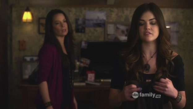Charmed-Online_dot_net-PrettyLittleLiars-224IfTheseDollsCouldTalk0076.jpg