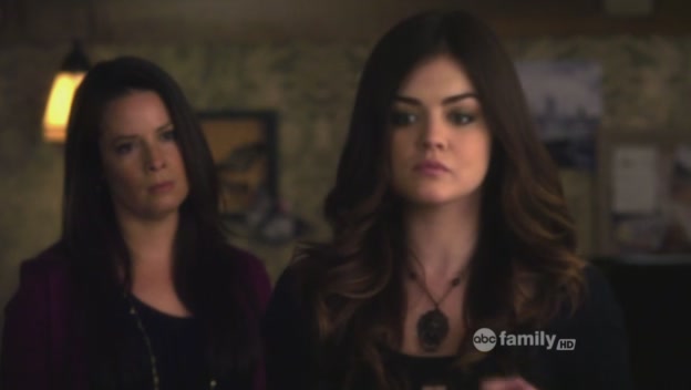 Charmed-Online_dot_net-PrettyLittleLiars-224IfTheseDollsCouldTalk0083.jpg