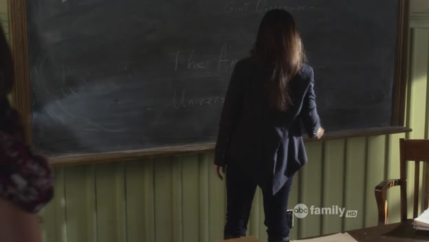 Charmed-Online_dot_net-PrettyLittleLiars-224IfTheseDollsCouldTalk0100.jpg