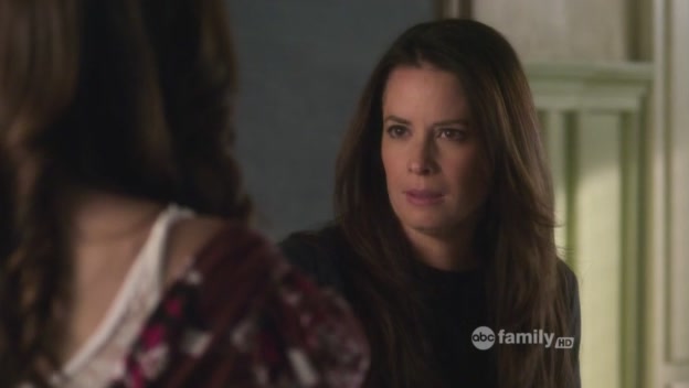 Charmed-Online_dot_net-PrettyLittleLiars-224IfTheseDollsCouldTalk0135.jpg