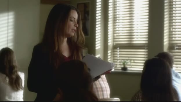 Charmed-Online_dot_net-PrettyLittleLiars-3x02BloodIsTheNewBlack0015.jpg