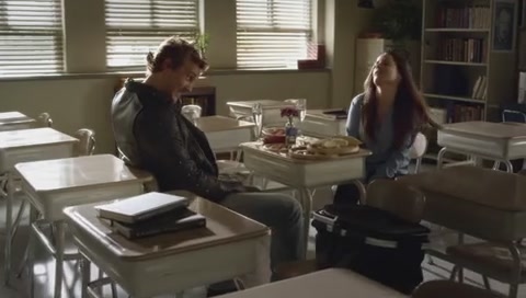 Charmed-Online-dot-net_PrettyLittleLiars-3x10WhatLiesBeneath0417.jpg