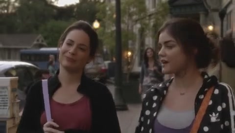 Charmed-Online-dot-net_PrettyLittleLiars-3x10WhatLiesBeneath1534.jpg