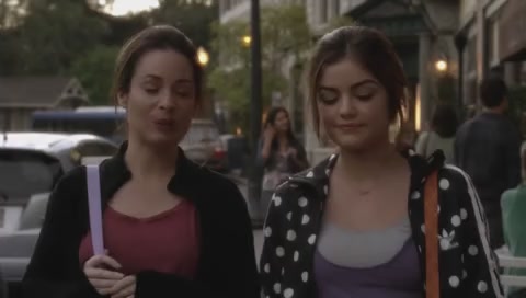 Charmed-Online-dot-net_PrettyLittleLiars-3x10WhatLiesBeneath1537.jpg