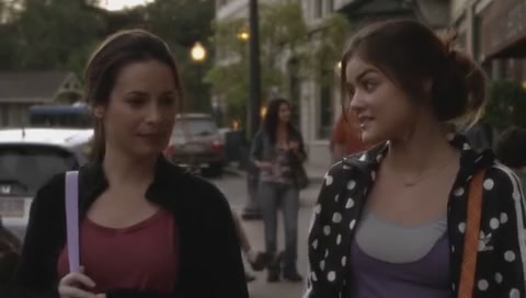 Charmed-Online-dot-net_PrettyLittleLiars-3x10WhatLiesBeneath1538.jpg