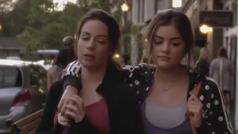 Charmed-Online-dot-net_PrettyLittleLiars-3x10WhatLiesBeneath1556.jpg