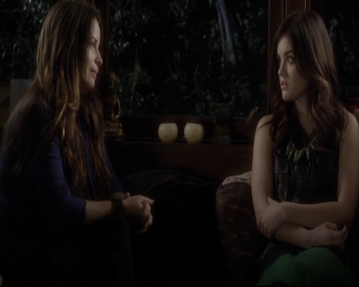 LucyHale-dot-nl_PrettyLittleLiars-3x21OutOfSightOutOfMind1755.jpg