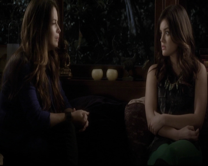 LucyHale-dot-nl_PrettyLittleLiars-3x21OutOfSightOutOfMind1758.jpg