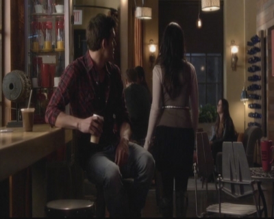 LucyHale-dot-nl_PrettyLittleLiars-4x03CatsCradle2058.jpg