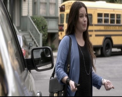 LucyHale-dot-nl_PrettyLittleLiars-4x05GammaZetaDie0485.jpg