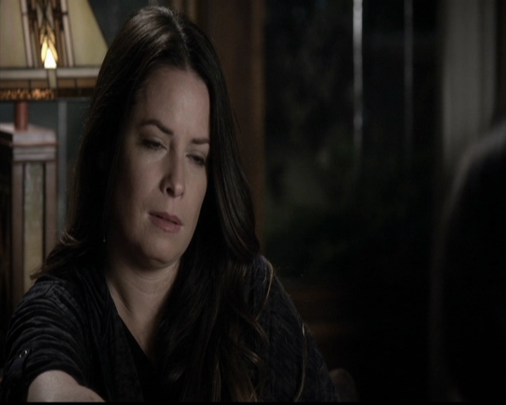 LucyHale-dot-nl_PrettyLittleLiars-4x23Unbridled0857.jpg