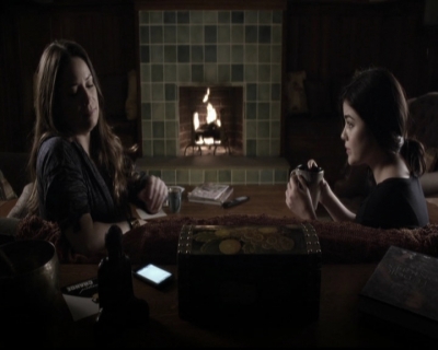 LucyHale-dot-nl_PrettyLittleLiars-4x23Unbridled0853.jpg