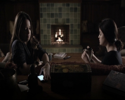 LucyHale-dot-nl_PrettyLittleLiars-4x23Unbridled0855.jpg