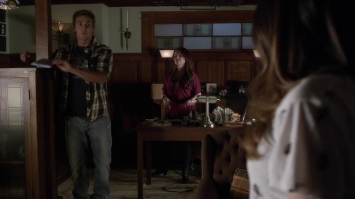 Charmed-Online_dot_net-PrettyLittleLiars-5x08ScreamForMe2379.jpg
