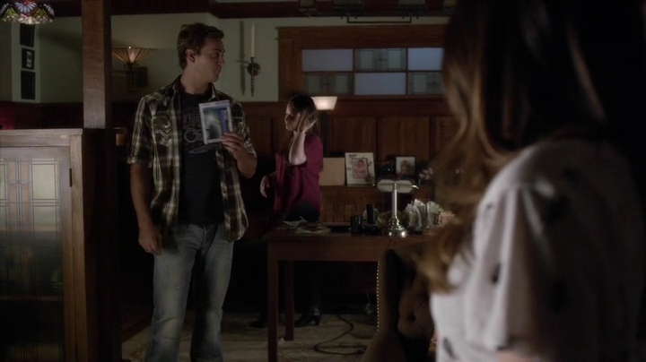 Charmed-Online_dot_net-PrettyLittleLiars-5x08ScreamForMe2380.jpg