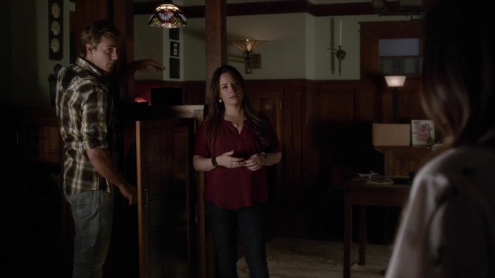 Charmed-Online_dot_net-PrettyLittleLiars-5x08ScreamForMe2394.jpg
