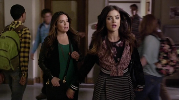 Charmed-Online_dot_net-PrettyLittleLiars-5x09MarchOfDimes0578.jpg