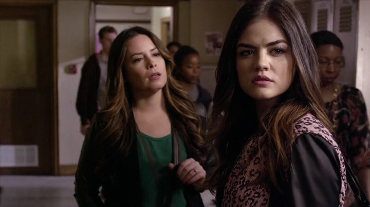 Charmed-Online_dot_net-PrettyLittleLiars-5x09MarchOfDimes0588.jpg