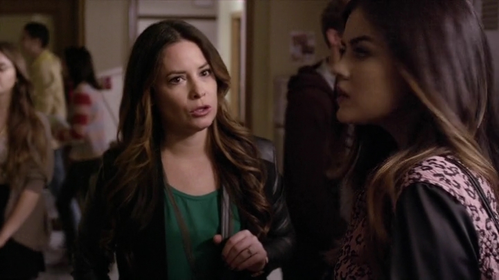 Charmed-Online_dot_net-PrettyLittleLiars-5x09MarchOfDimes0591.jpg