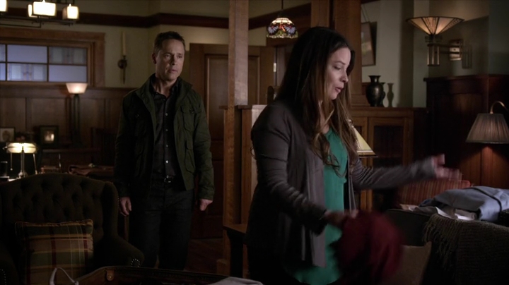 Charmed-Online_dot_net-PrettyLittleLiars-5x09MarchOfDimes1890.jpg