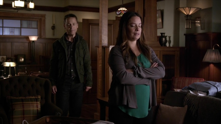 Charmed-Online_dot_net-PrettyLittleLiars-5x09MarchOfDimes1896.jpg