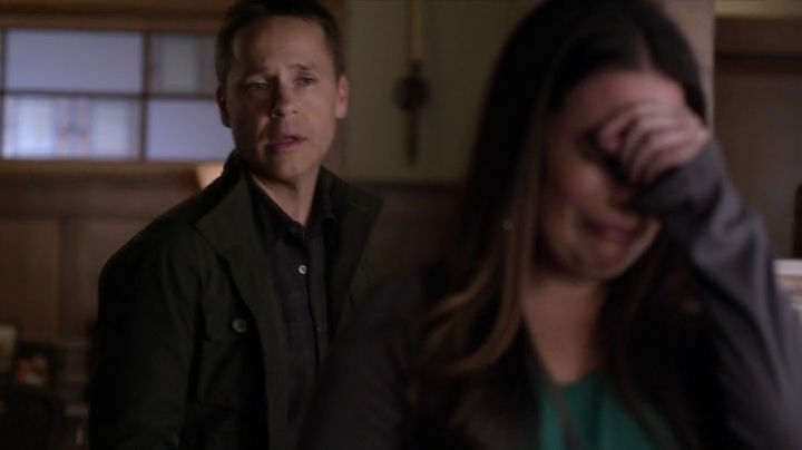 Charmed-Online_dot_net-PrettyLittleLiars-5x09MarchOfDimes1960.jpg