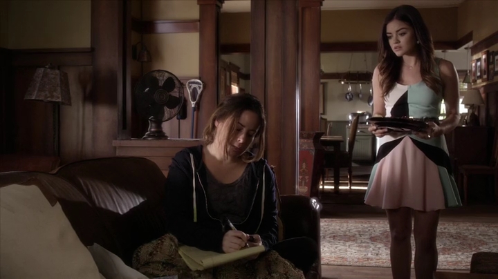 Charmed-Online_dot_net-PrettyLittleLiars-5x10ADarkAli0400.jpg