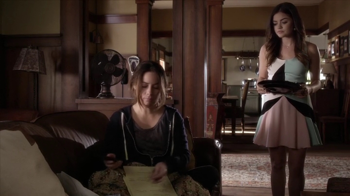 Charmed-Online_dot_net-PrettyLittleLiars-5x10ADarkAli0403.jpg