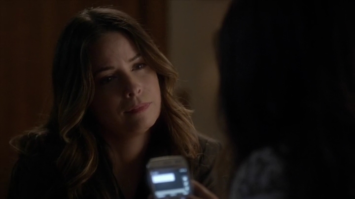 Charmed-Online_dot_net-PrettyLittleLiars-5x10ADarkAli2093.jpg