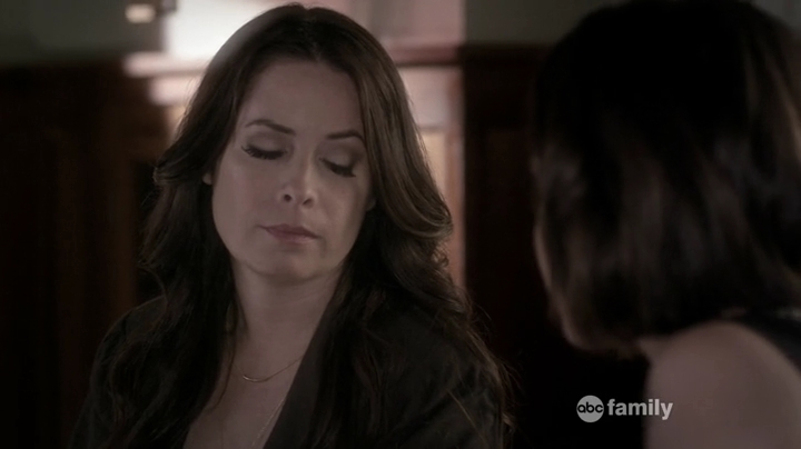 Charmed-Online_dot_net-PrettyLittleLiars-6x08-0636.jpg