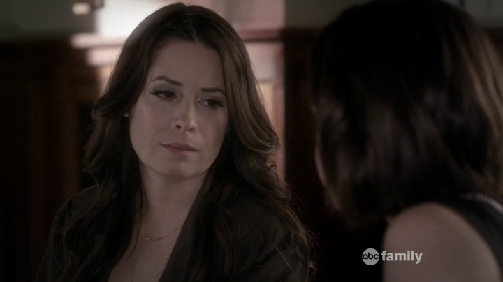 Charmed-Online_dot_net-PrettyLittleLiars-6x08-0640.jpg