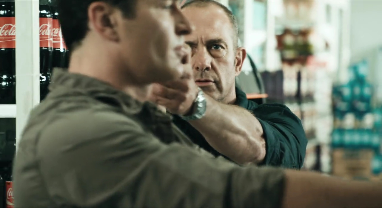 Charmed-Online-dot-nl_Bait1123.jpg Charmed-Online-dot-nl_Bait1123.jpg