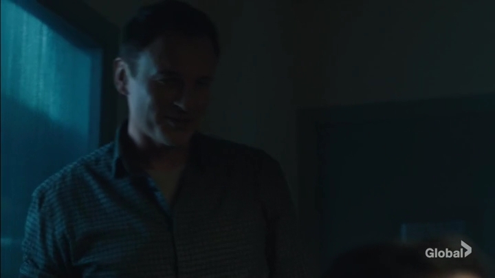 Charmed-Online-dot-nl_FBIMostWanted1x01-1276.jpg Charmed-Online-dot-nl_FBIMostWanted1x01-1276.jpg