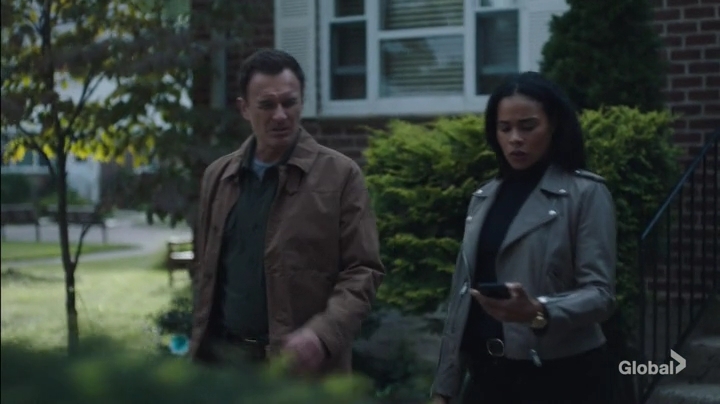 Charmed-Online-dot-nl_FBIMostWanted1x01-1628.jpg