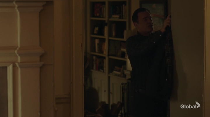 Charmed-Online-dot-nl_FBIMostWanted1x10-2492.jpg
