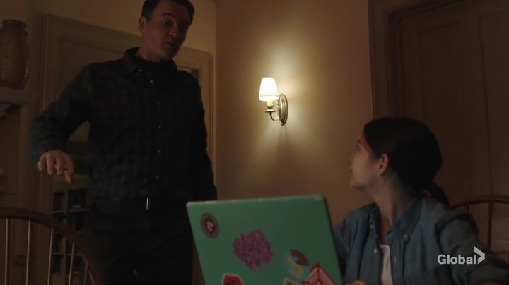 Charmed-Online-dot-nl_FBIMostWanted1x10-2497.jpg