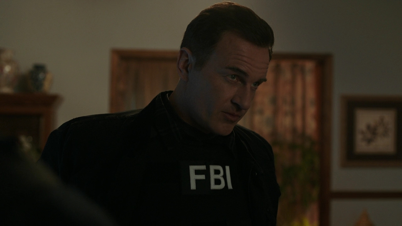 Charmed-Online-dot-nl_FBIMostWanted1x13-0384.jpg
