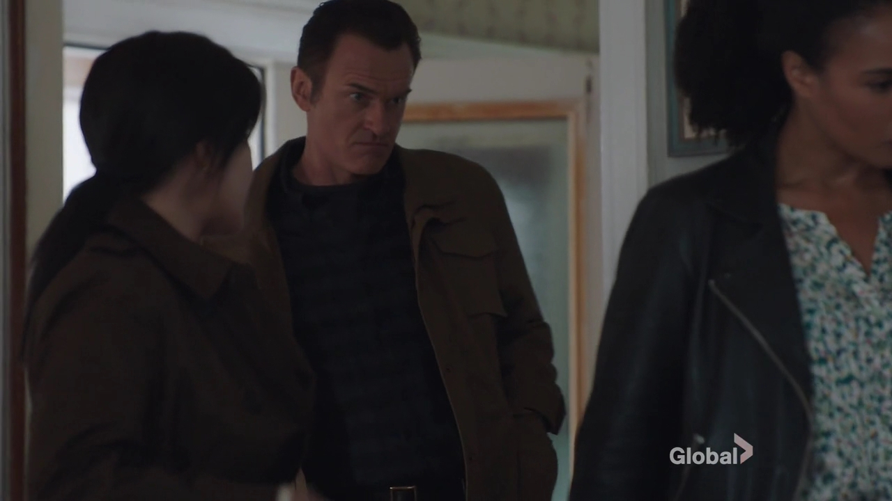 Charmed-Online-dot-nl_FBIMostWanted2x13-0654.jpg
