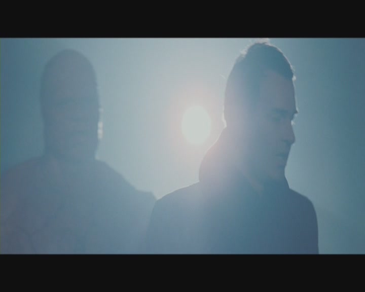 Charmed-Online-dot-net_FantasticFour2RiseOfTheSilverSurfer2608.jpg