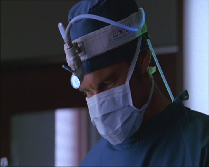 Charmed-Online_dot_net-Niptuck-1x01Pilot1167.jpg