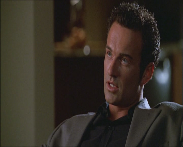 Charmed-Online_dot_net-Niptuck-1x01Pilot1930.jpg