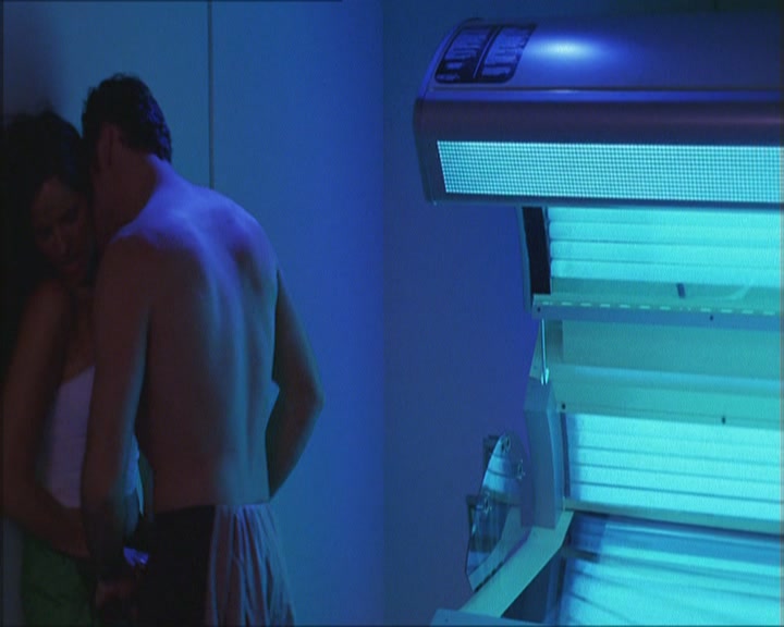 Charmed-Online_dot_net-NipTuck1x02MandiRandi0427.jpg